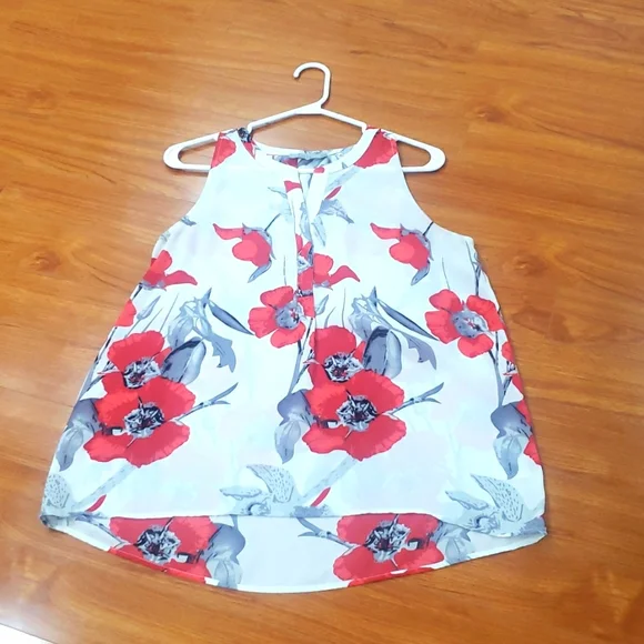 Top M - Picture 1 of 9